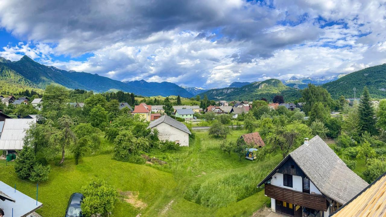 Apartma Petra Ravnik - Wanderer'S Hut Appartamento Bohinj Esterno foto